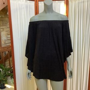 A&A Black Off the Shoulder Top Bell Sleeves Size 1X